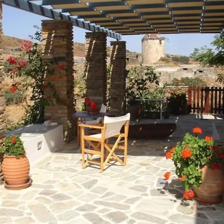 Vakantiehuis Mary S Traditional Cycladic House Skaládhos