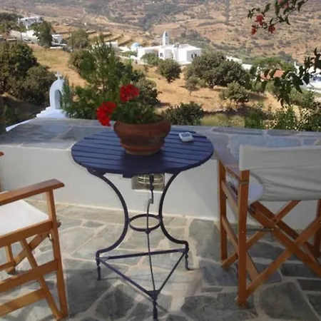 Vakantiehuis Mary S Traditional Cycladic House *